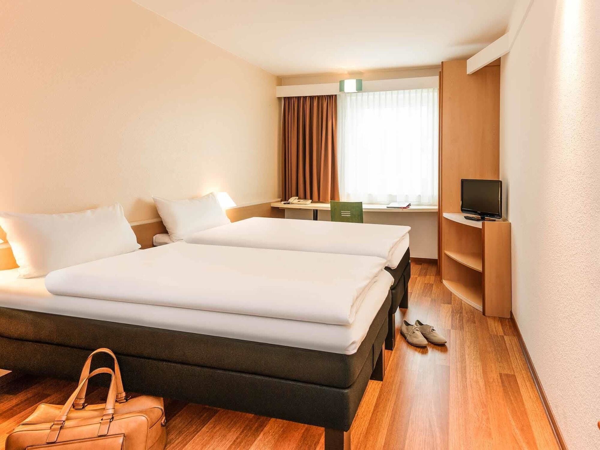 Ibis Hotel Muenchen Messe Feldkirchen  Dış mekan fotoğraf
