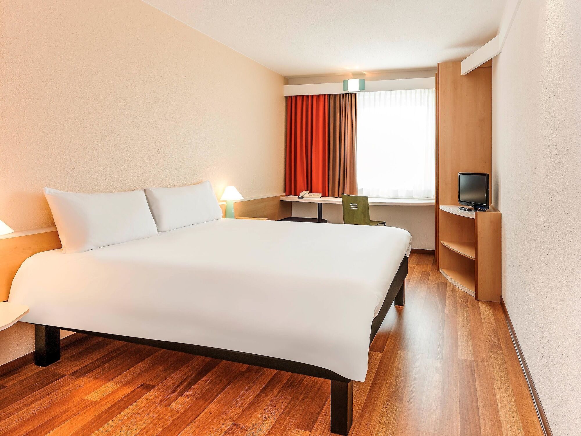 Ibis Hotel Munchen Messe Feldkirchen  Dış mekan fotoğraf